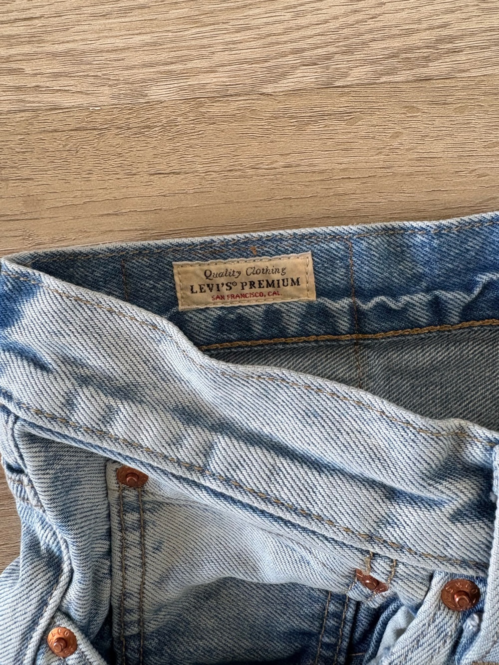 Levi’s 568 Jeans - Picture 3 of 3